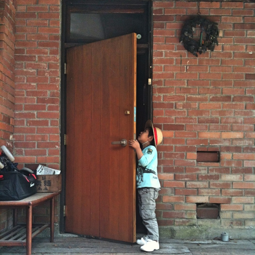 実家の玄関ドア